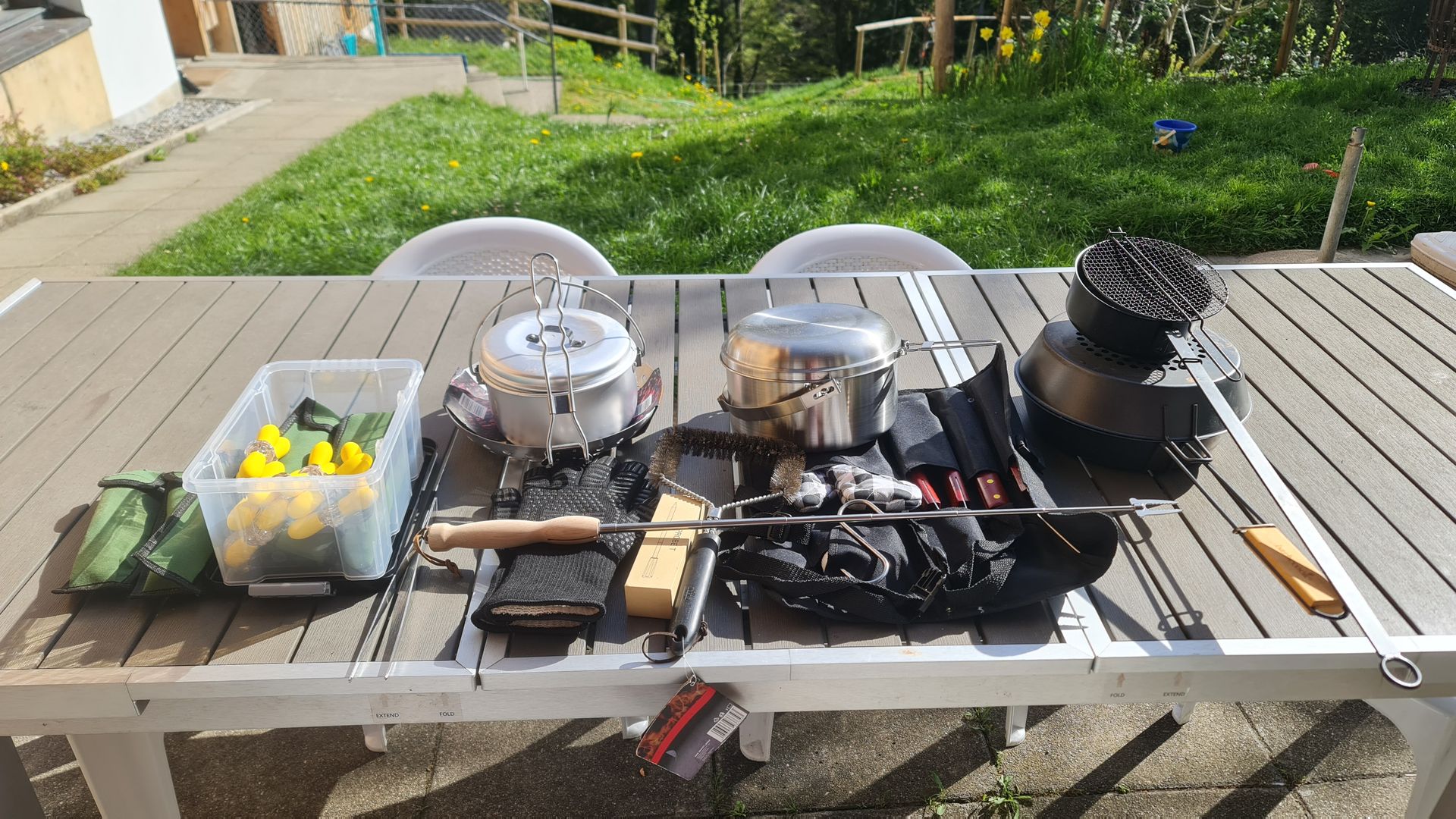 Grill- und Feuerstellen-Zubehör, das als Extra dazugebucht werden kann