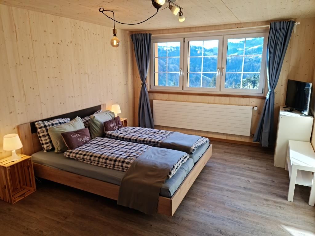 Schlafzimmer der Mitarbeiterunterkunft im Landhaus